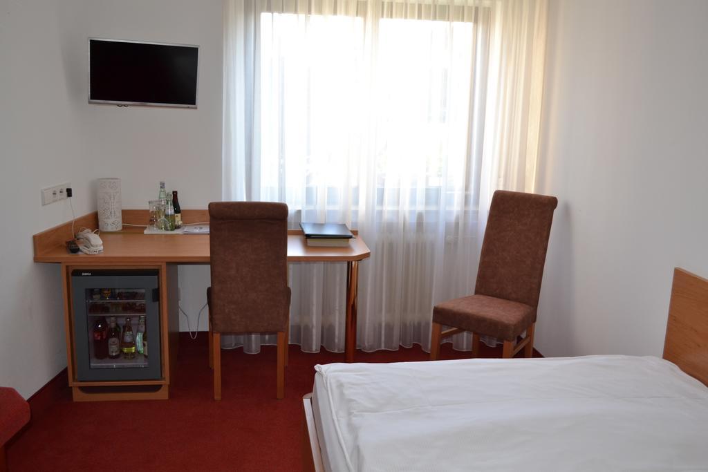 Hotel Hospiz Tübingen Oda fotoğraf